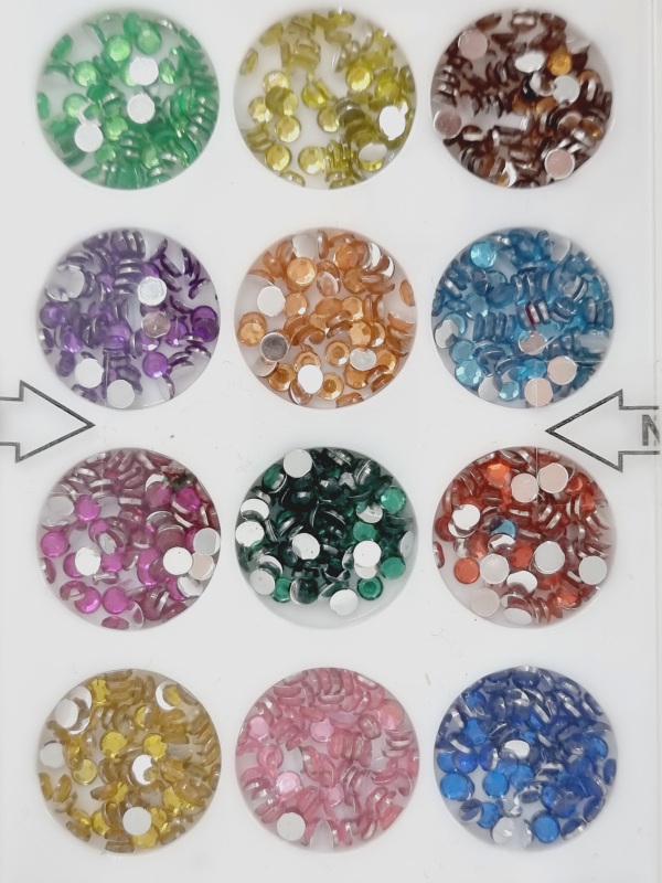 Ornamente unghii-Strasuri Colorate-Tip 3 mm