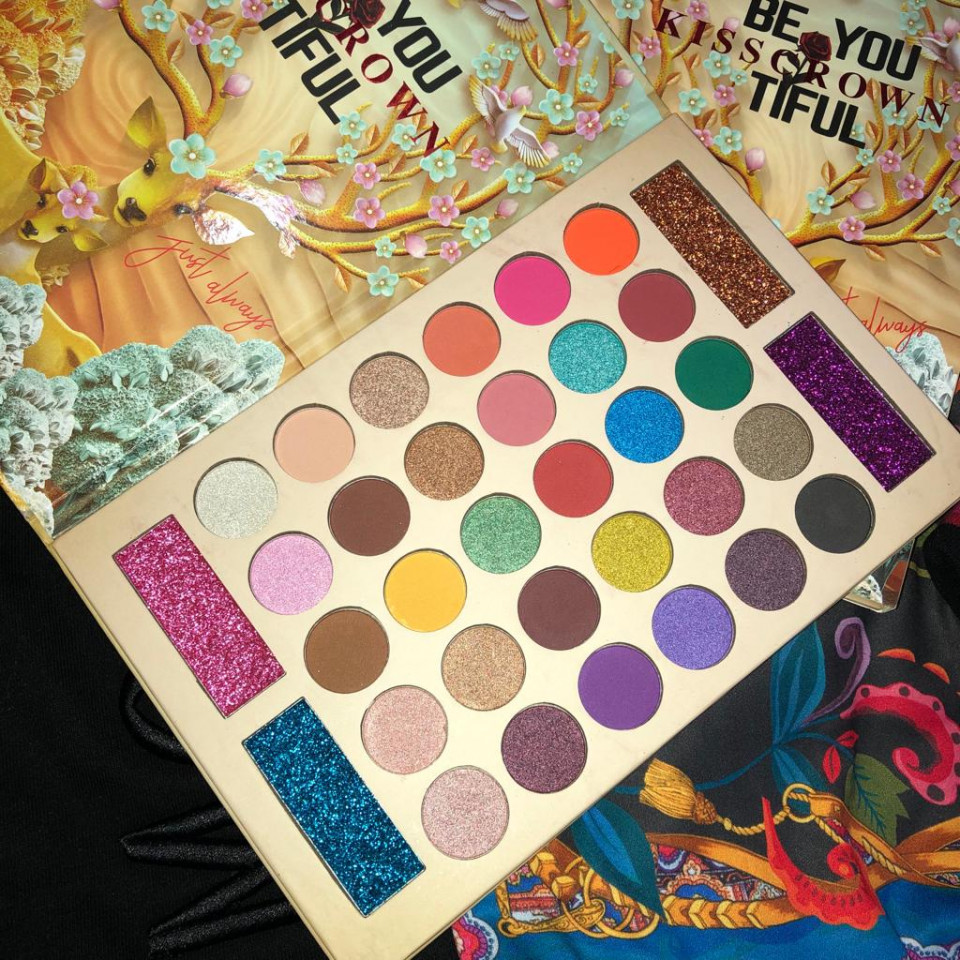 Trusa Farduri Multifunctionala,Be You Tiful,KISS CROWN-34 culori